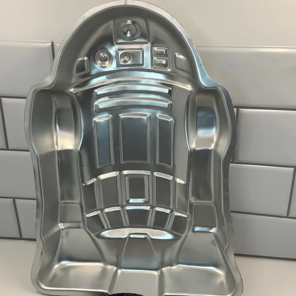 Vintage 1980 Wilton Star Wars R2-D2 Cake Pan Empire Strikes Back 2105-1294